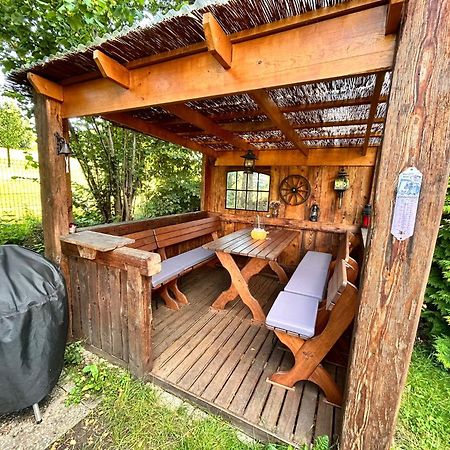 Ferienwohnung Mit Gartennutzung, Garage Und Wallbox Ebersbach-Neugersdorf エクステリア 写真