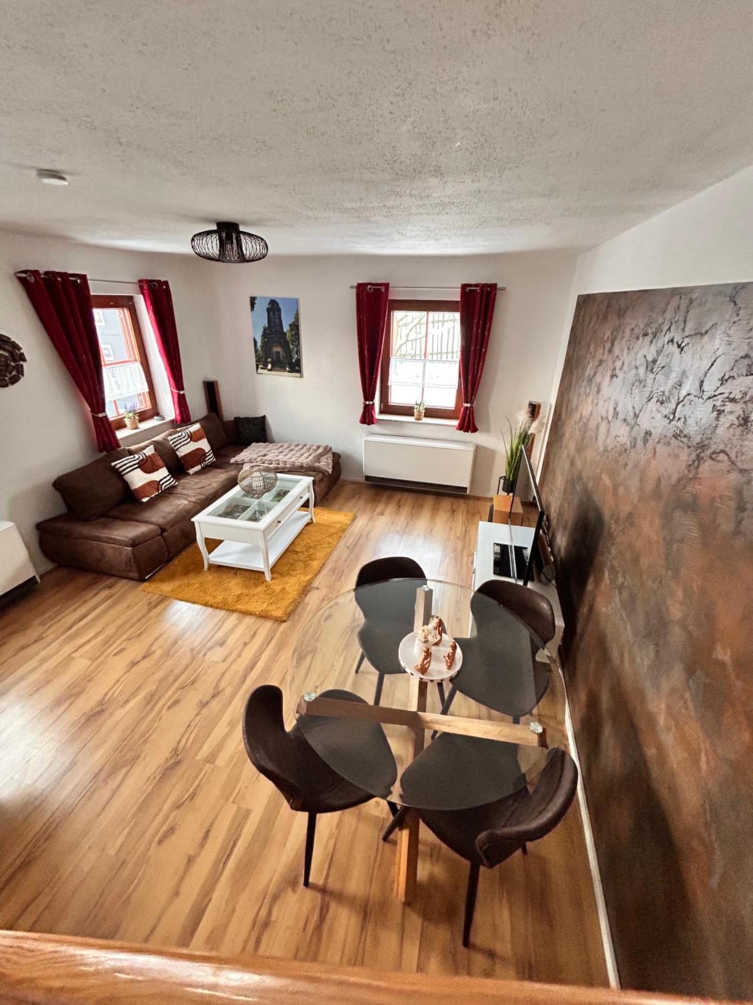 Ferienwohnung Mit Gartennutzung, Garage Und Wallbox Ebersbach-Neugersdorf エクステリア 写真